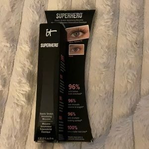 IT Cosmetics Superhero mascara - Very Black - New in box